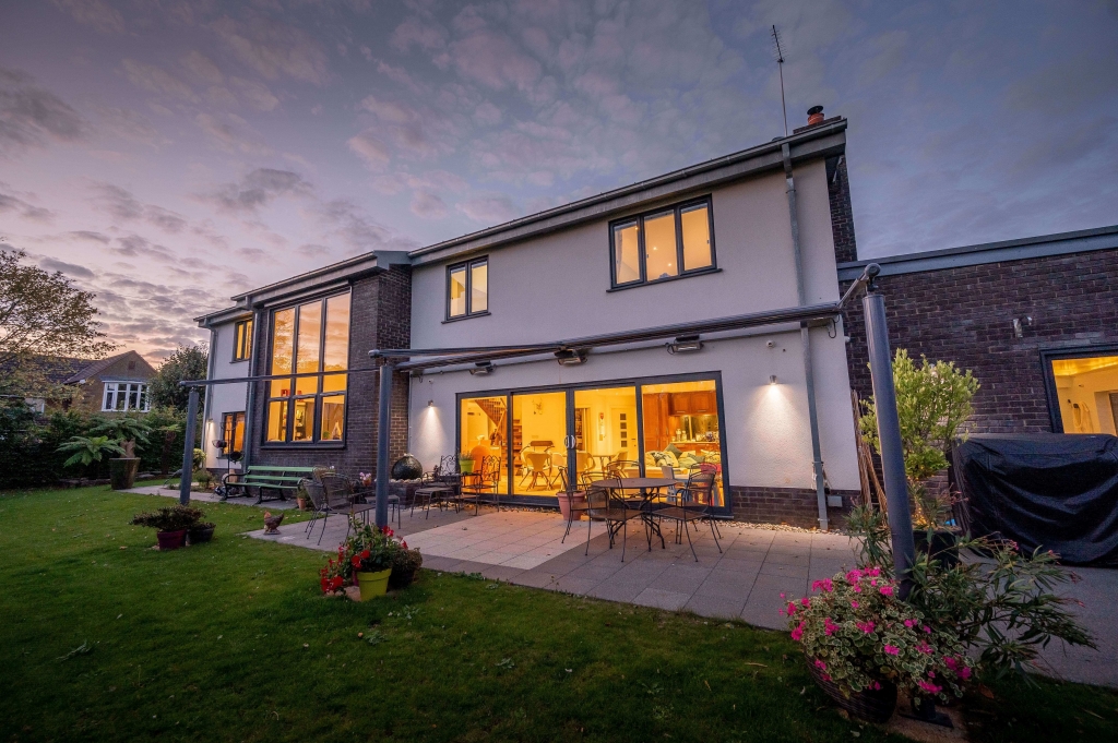 aluminium bifold doors cambridgeshire