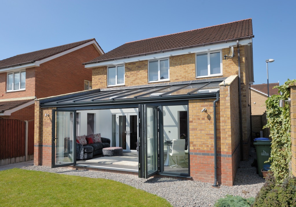 aluminium bi-fold doors